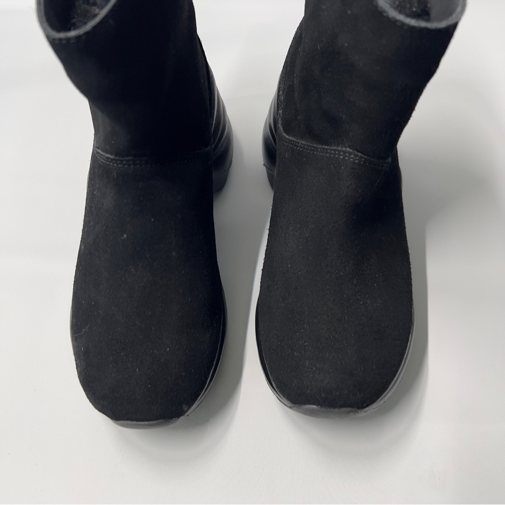 SKETCHERS Women 7.5 Black Chunky Heel Suede Ankle Bootie - Picture 5 of 11